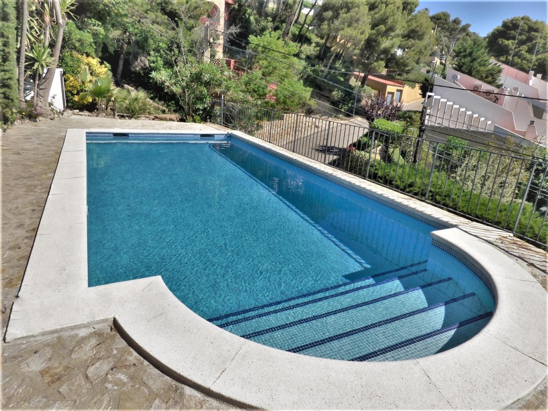 Sol y Mar 8-Maison jumelée avec terrasse, piscine et parking communautaire, surplomb de mer Begur Extérieur photo