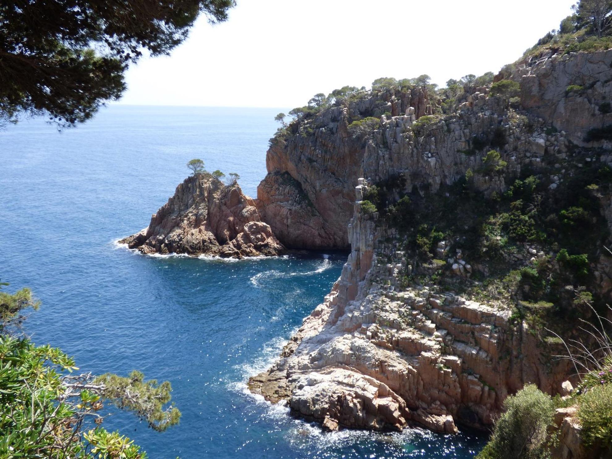 Sol y Mar 8-Maison jumelée avec terrasse, piscine et parking communautaire, surplomb de mer Begur Extérieur photo
