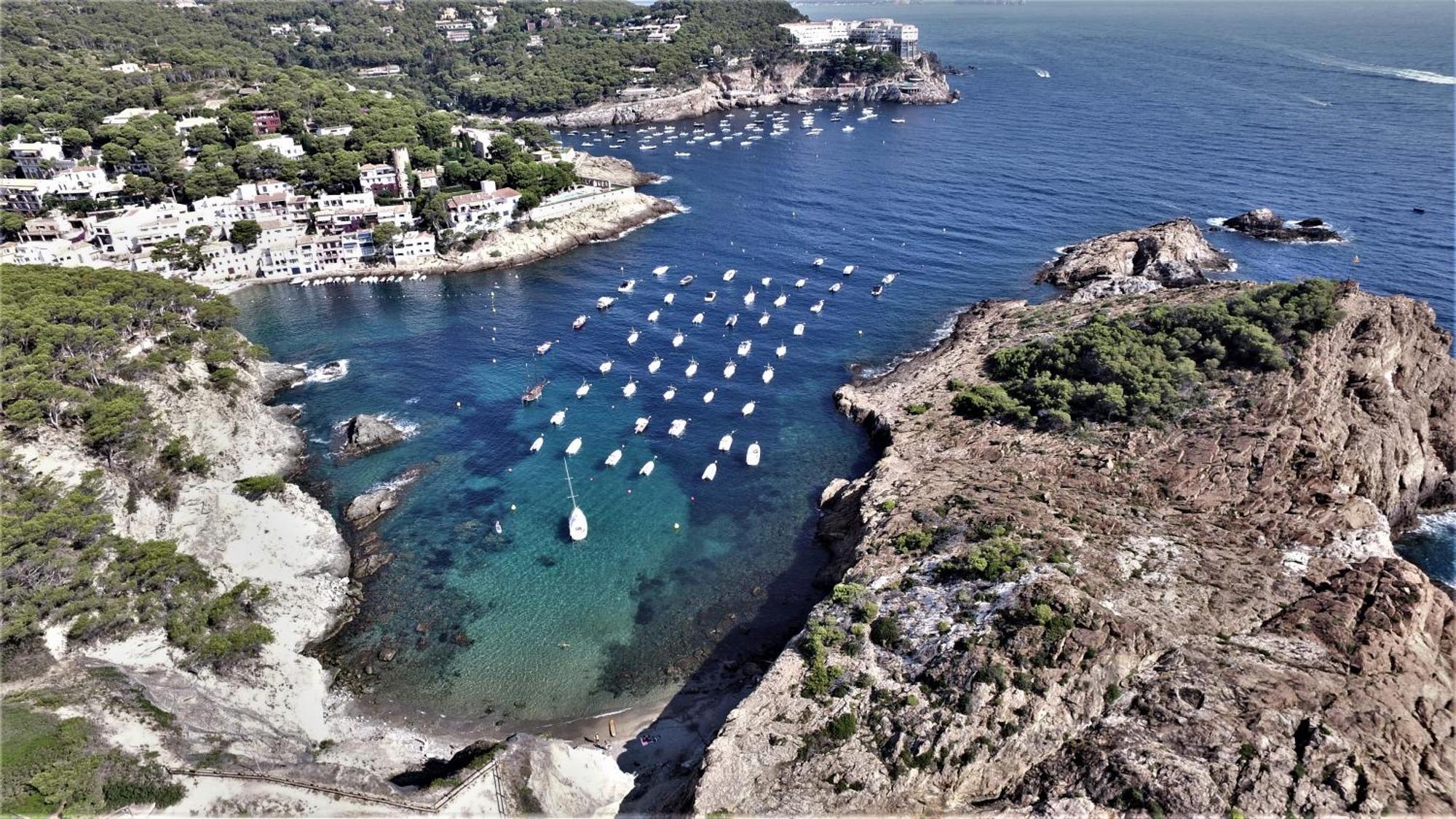 Sol y Mar 8-Maison jumelée avec terrasse, piscine et parking communautaire, surplomb de mer Begur Extérieur photo