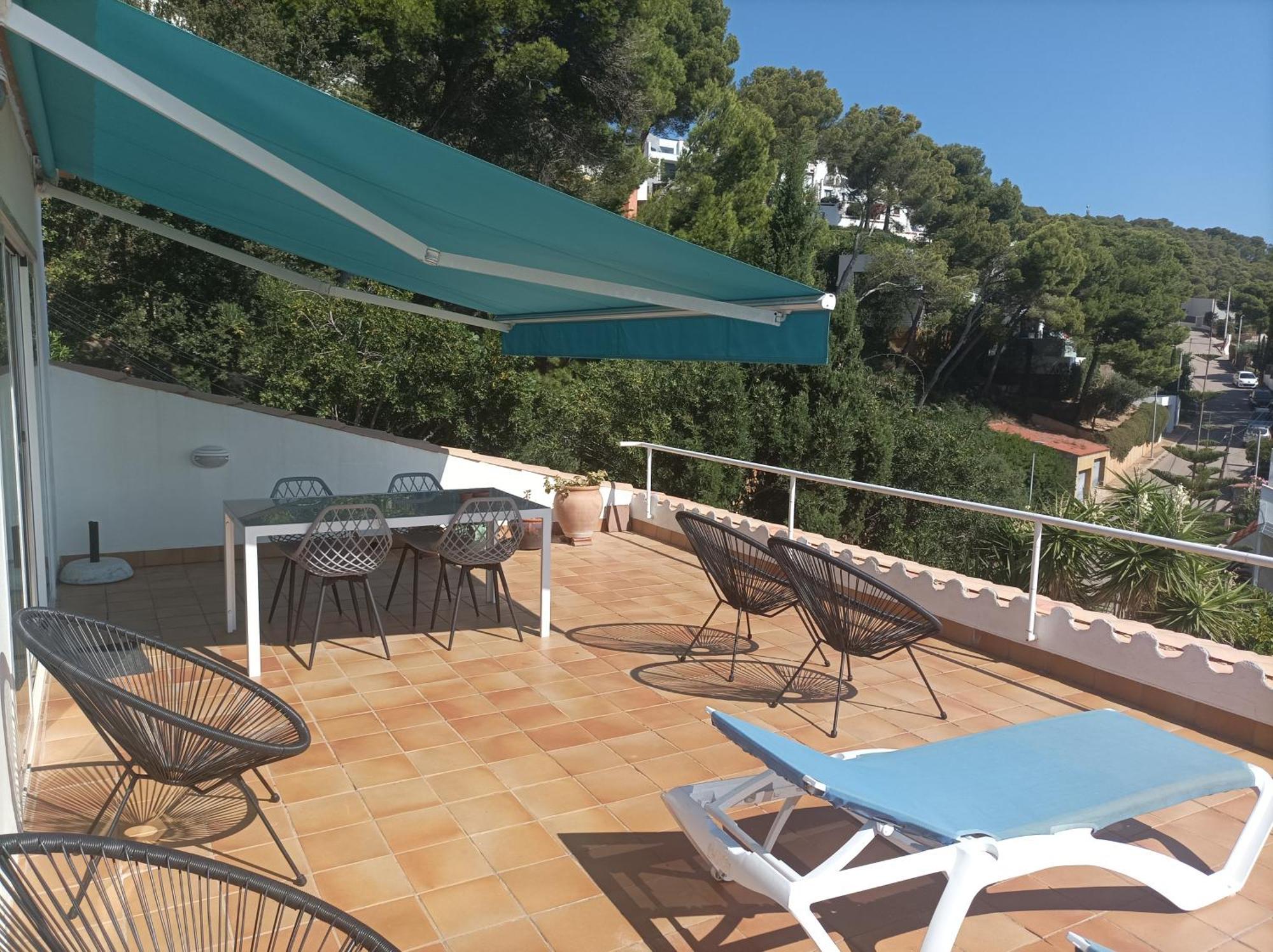 Sol y Mar 8-Maison jumelée avec terrasse, piscine et parking communautaire, surplomb de mer Begur Extérieur photo