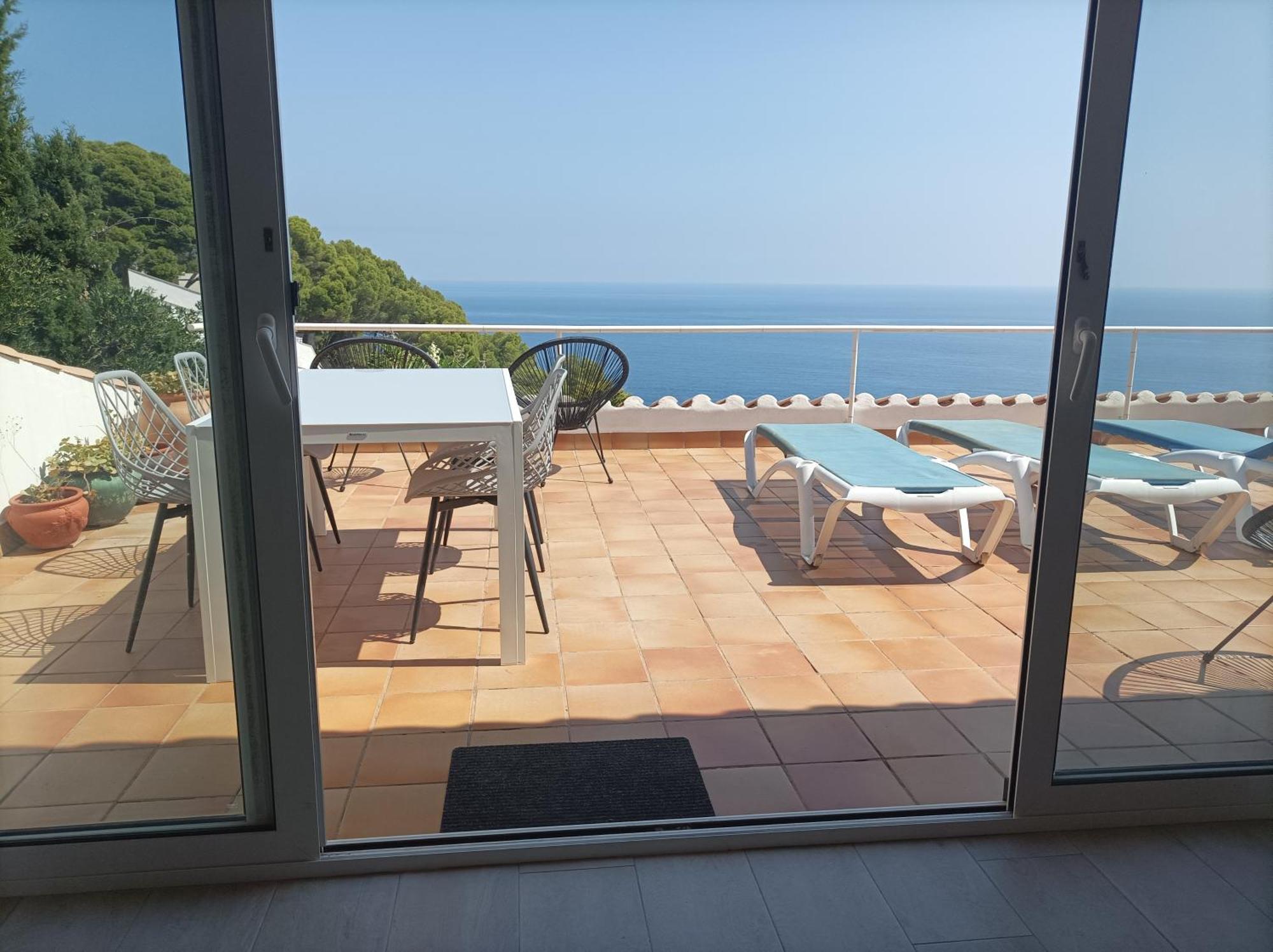 Sol y Mar 8-Maison jumelée avec terrasse, piscine et parking communautaire, surplomb de mer Begur Extérieur photo